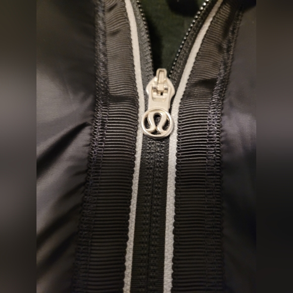 Lululemon Run: Bundle Up Jacket outdoor quilted running athletic black coat  6 - Picture 8 of 10